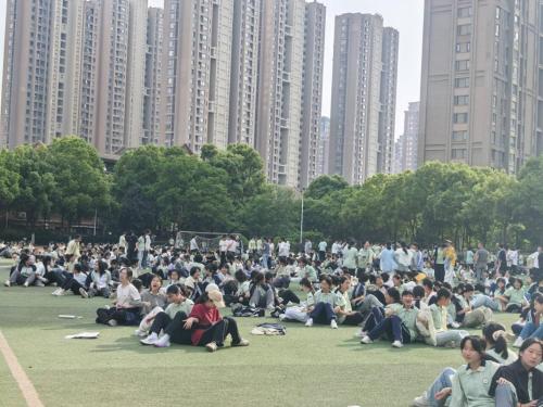 心向同一个方向，凝聚同一种力量——合肥市第四十五中学橡树湾校区九年级心理素质拓展活动圆满举行