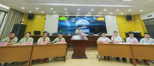 以辩求真观万象，以论明理耀初心——合肥市第四十五中学橡树湾校区成功举办八年级辩论赛活动